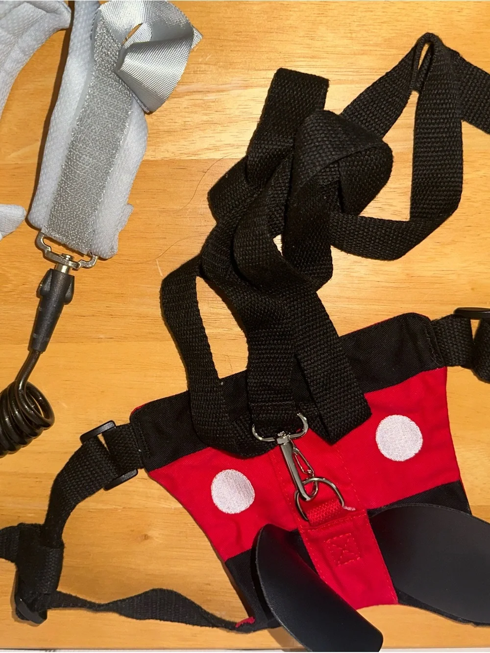 Amazon Kids Safety Harness Belt Red and Black